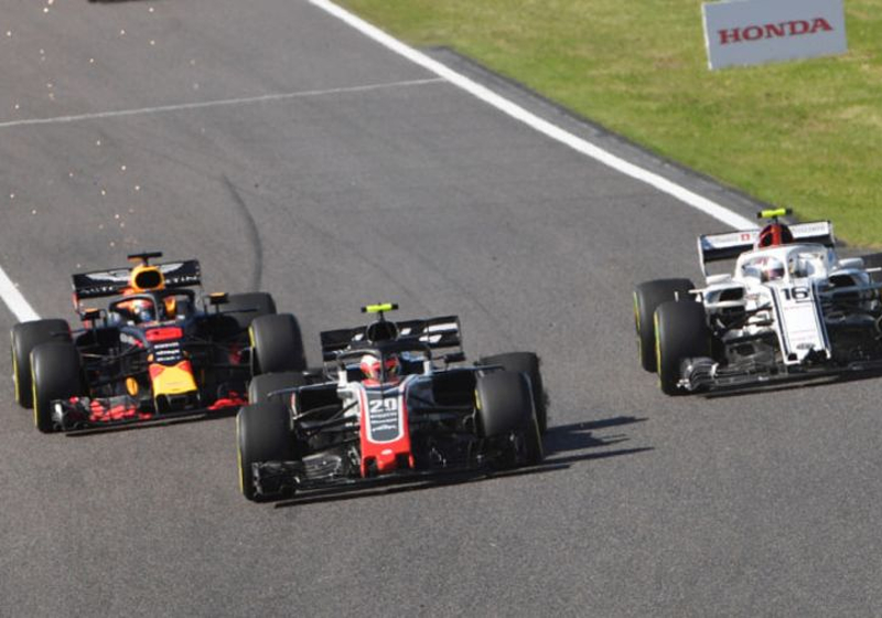 Kevin Magnussen: "Auto achter je vaak niet te zien"