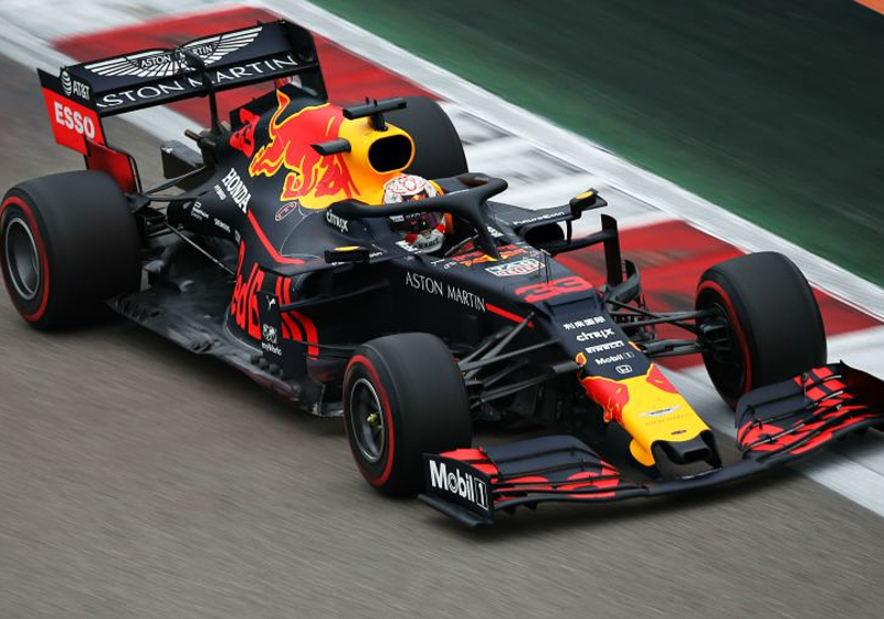 Wedkantoren: 'Verstappen maakt weinig kans in Japan, Hamilton en Leclerc favoriet'