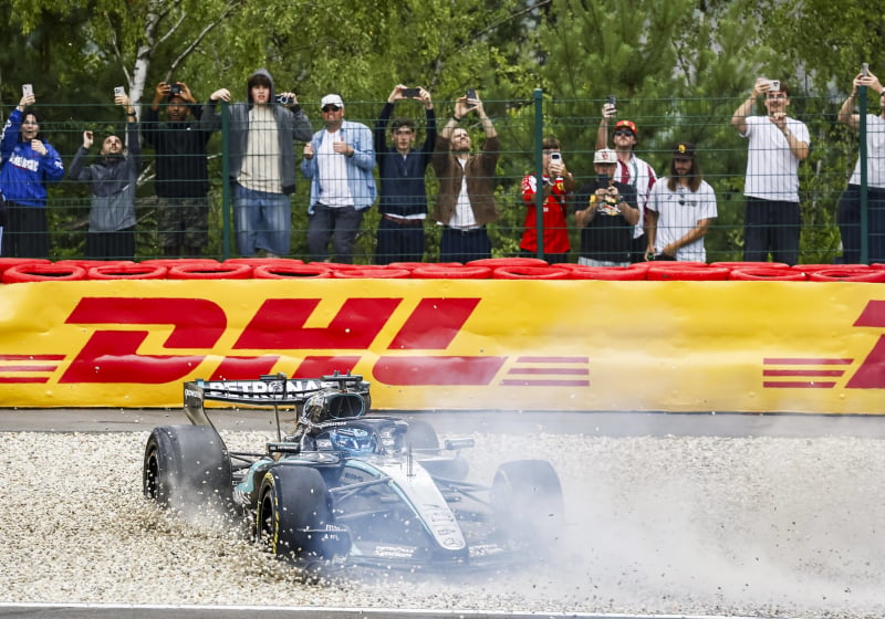 Stewards zien crash tussen Hamilton en Russell, vellen oordeel na onderzoek