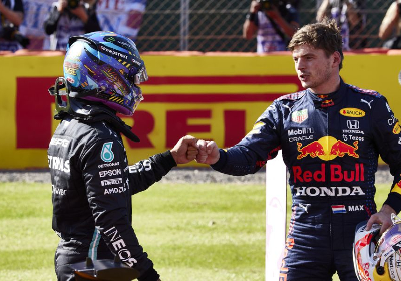 Verstappen over grote rivaal Hamilton: "Ik heb veel respect voor hem"