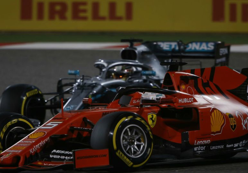 Hamilton move on Vettel could define season - Wolff