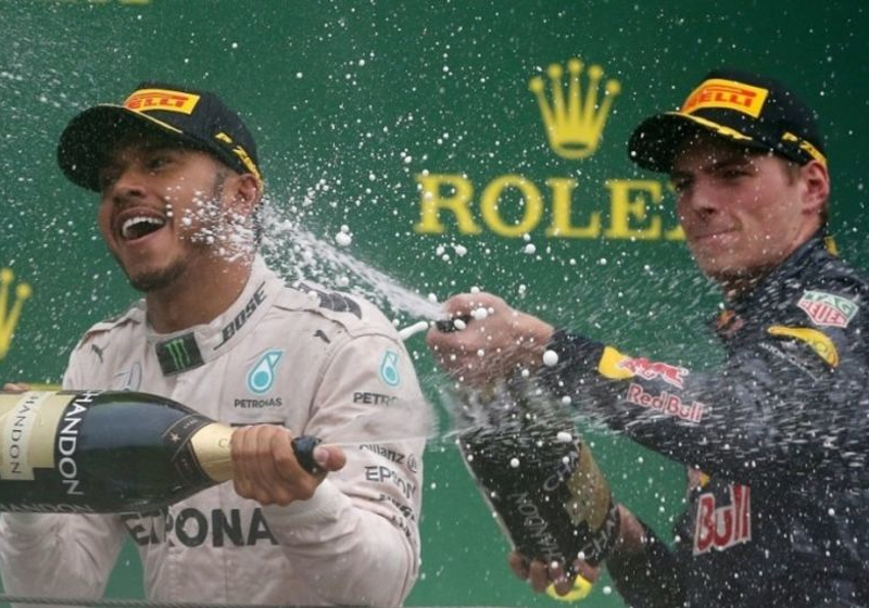 Verstappen tempert verwachtingen: "Auto kan het niet waarmaken"