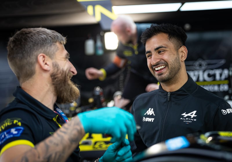 F1 team confirm driver signing as 2025 pairing complete