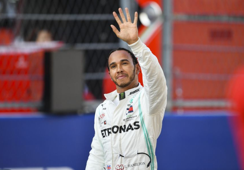Hamilton voorkeur nieuwe teammaat Verstappen: "Hoop dat ze hem kiezen"