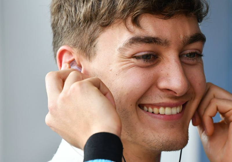 Russell: 'Ik ben net zo goed als Hamilton, ik kan ook zoveel winnen'