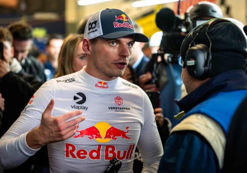 VIDEO | Max Verstappen nam risico's op Nürburgring: 'Maar maakte maar één fout'