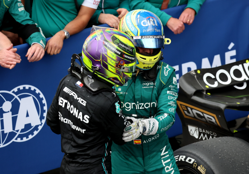 Sainz y Hamilton, EN LA MIRA de Alonso