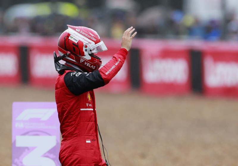 Charles Leclerc: Estoy feliz por Carlos Sainz, hizo un gran trabajo hoy