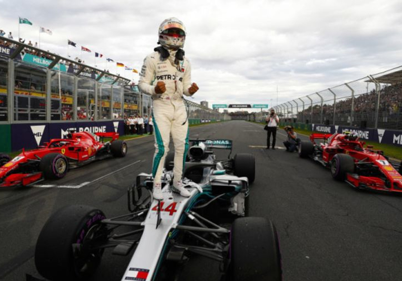 Hamilton to sign new Mercedes deal next week - report