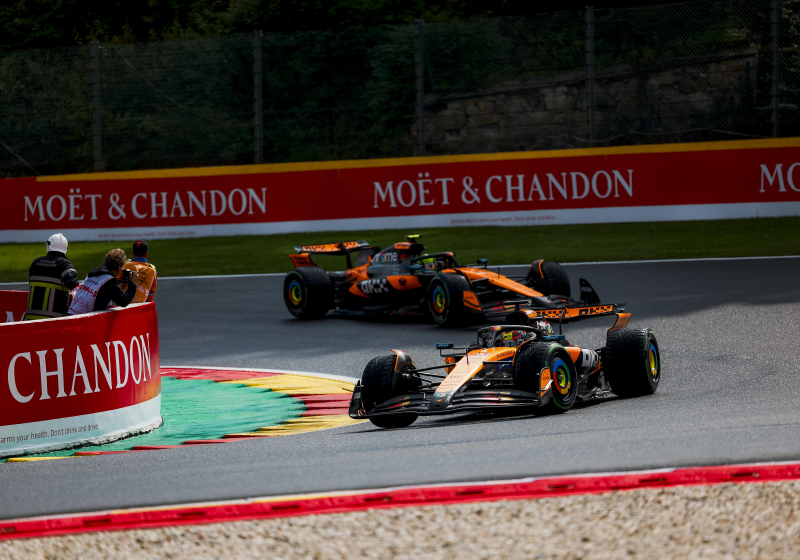 Piastri zegeviert in uitgestelde Grand Prix van België, Verstappen vierde