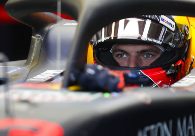 Verstappen na vrijdagtrainingen: "Nog huiswerk doen om Mercedes bij te benen"