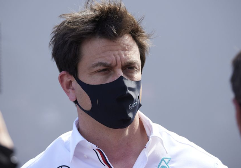 Wolff verbaasd over tijdstraf: "De regels zijn heel duidelijk. Waarom tien seconden?"