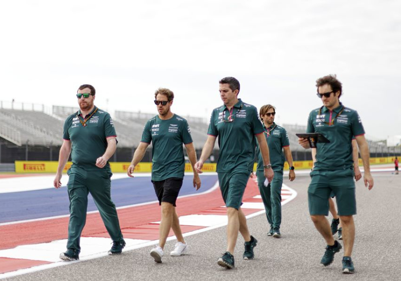 Vettel bevestigt motorische gridstraf voor Grand Prix van Verenigde Staten