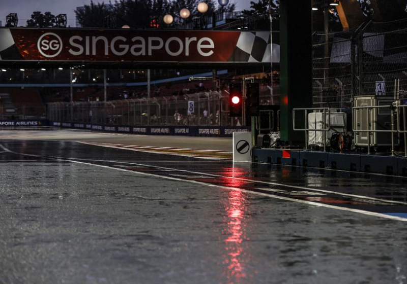 El Gran Premio de Singapur se retrasa por la lluvia