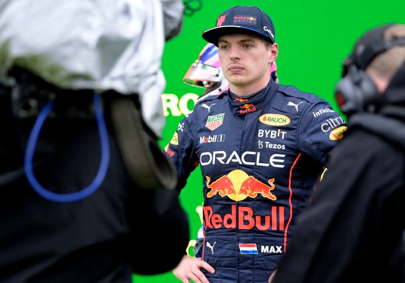 Verstappen snapt niks van uitvalbeurten: "Vraagteken waarom dit gebeurt"