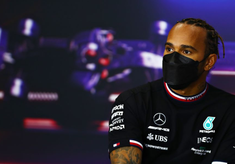 Hill over nieuwe Hamilton-deal: "Niet verbaasd dat het een eenjarig contract is"