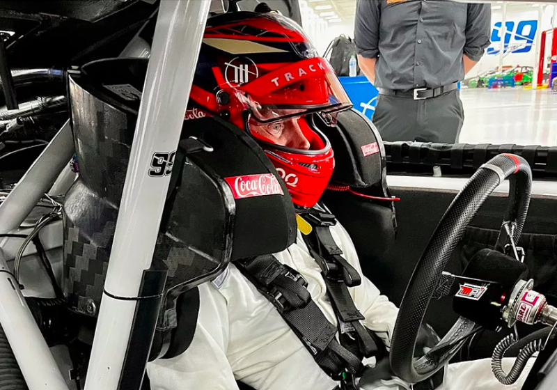Kimi Raikkonen tuvo su primer test previo a su debut en NASCAR