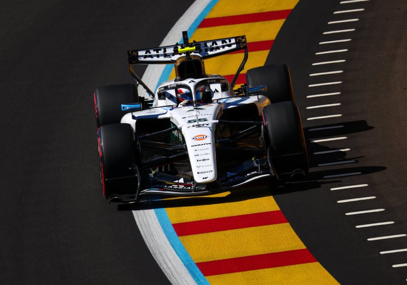 FIA velt oordeel over Mercedes-coureurs en meer, startopstelling aangepast na straf