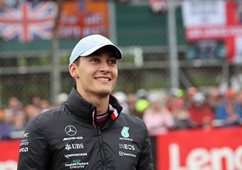 Russell roept FIA op tot verandering: "Moeten het bij één wedstrijdleider houden"