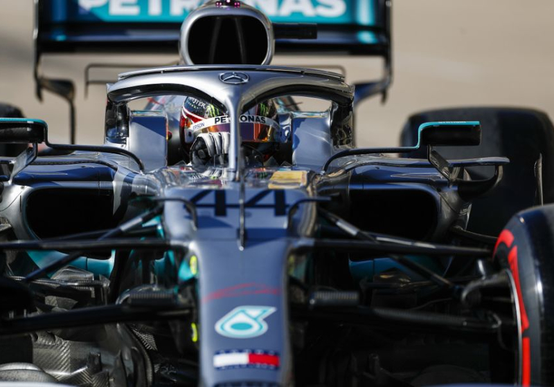 Hamilton hekelt zichzelf: 'De auto was goed genoeg, ik ben schuldig'