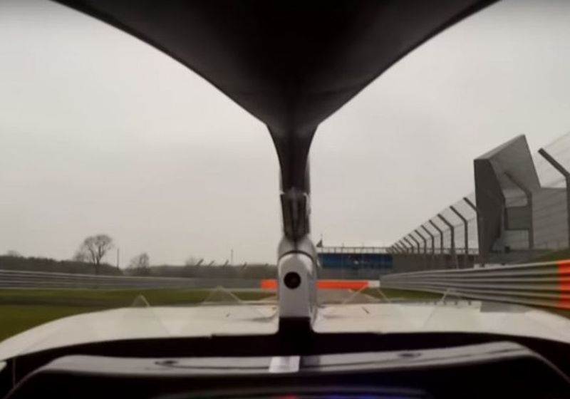 VIDEO: Kijk mee met Bottas vanuit de nieuwe Mercedes!