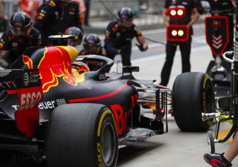 Verstappen praises 'super' Red Bull strategy in Singapore