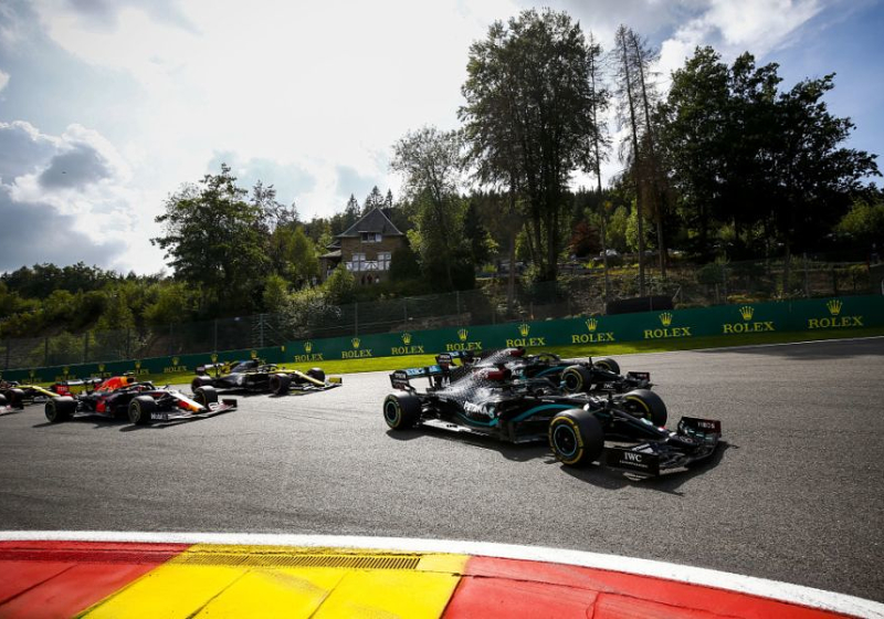 Grand Prix van België: Hamilton wint, Verstappen pakt derde plaats
