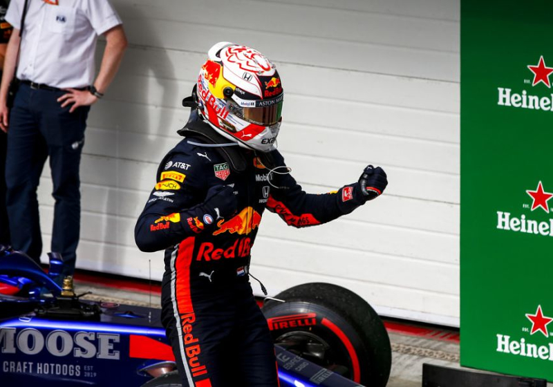 Horner: "Verstappen in staat Mercedes te verslaan, maar zij zijn favoriet"