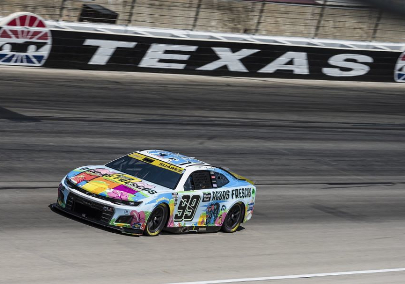 NASCAR: Locura en la Kansas 400; Suárez terminó en 15vo
