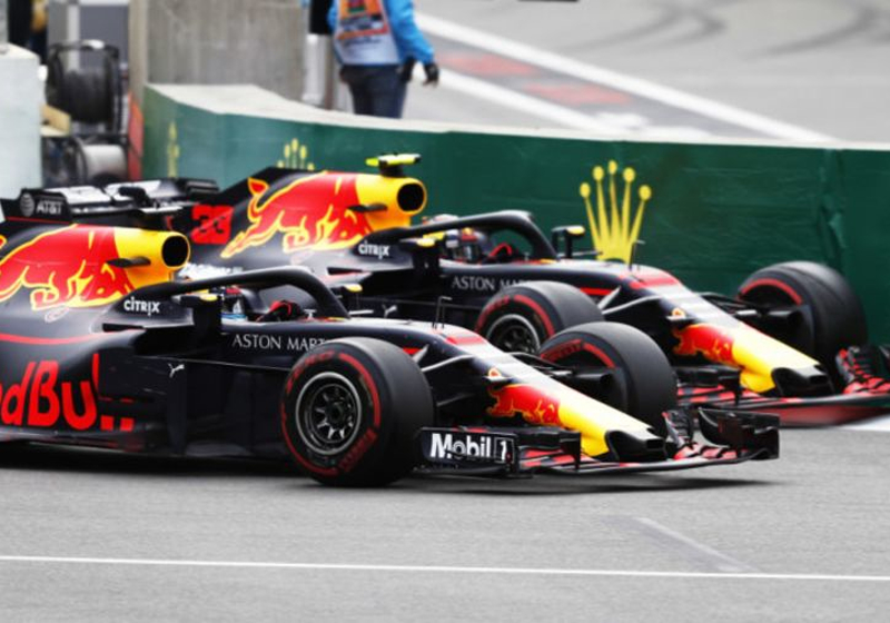 Ricciardo & Verstappen avoid Barcelona team orders