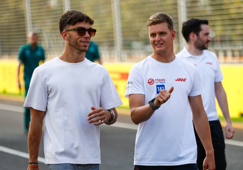 'Italiaanse pers zinspeelt op vertrek Schumacher bij Haas'