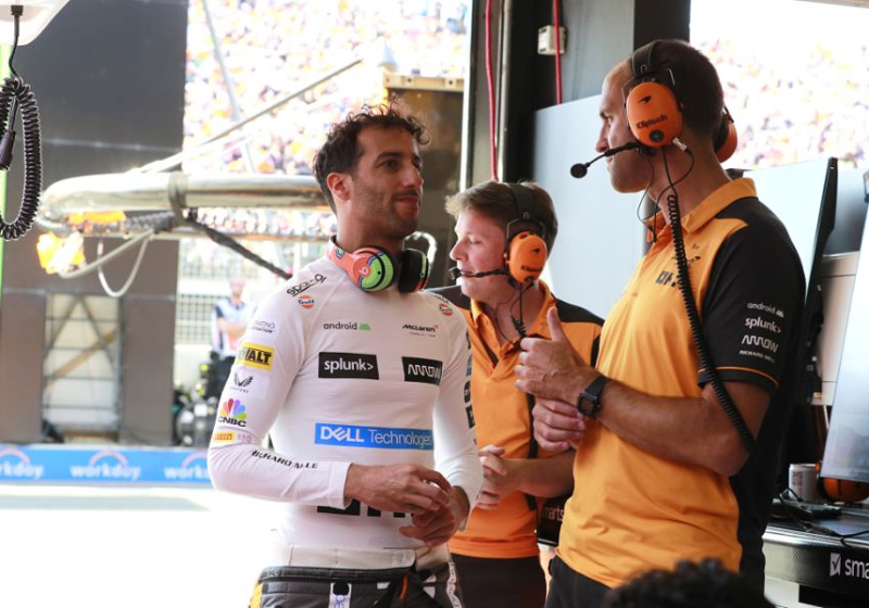 McLaren leave door open for 'great mystery' Ricciardo return