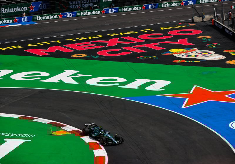 Fernando Alonso da susto, pero avanza a la Q2 del Gran Premio de México