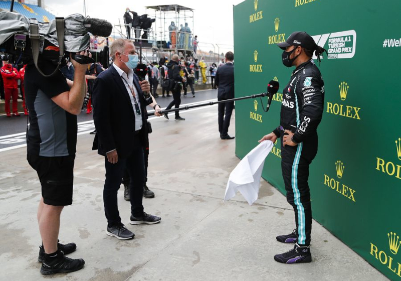 Hamilton should "respect" Mercedes judgement - Brundle