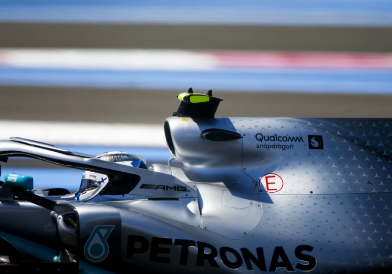 3e vrije training Frankrijk: Mercedes blijft domineren, Verstappen achter Ferrari's
