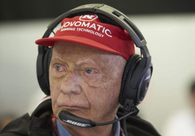 Niki Lauda geërgerd: "Waarom hebben ze de baan niet goed schoongemaakt?"