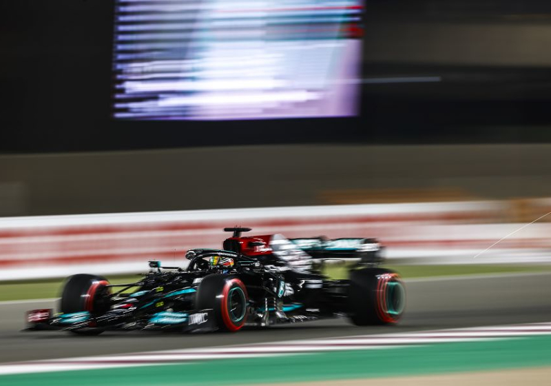 Mercedes "policing" will prevent rule-bending - Horner