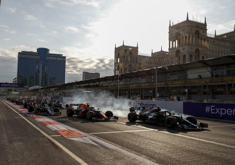 Mercedes explains Hamilton's Baku restart 'magic' problem