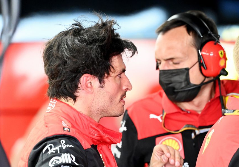 Vader Sainz ziet zoon kwakkelen: "Denk dat hij rustig aan moet doen"