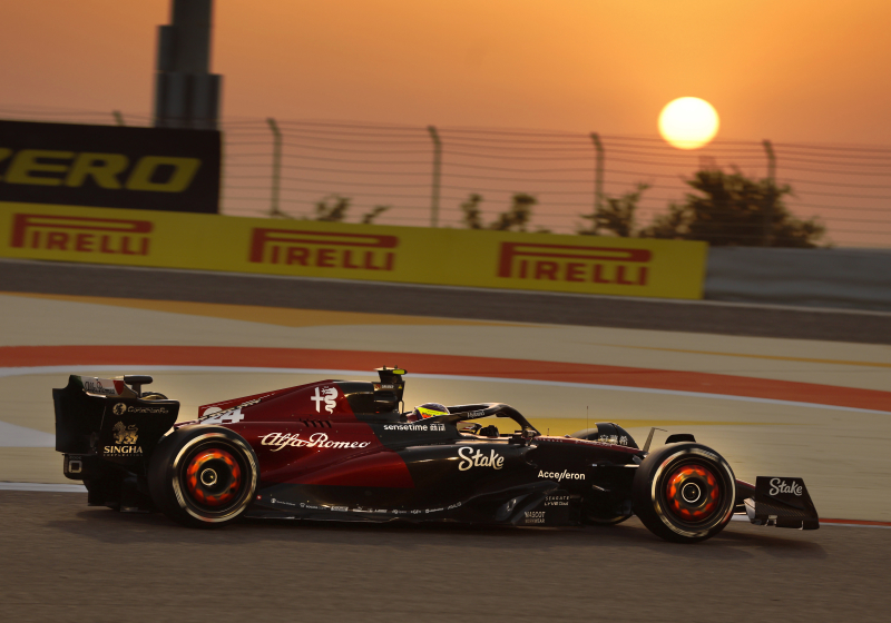 Verstappen verliest tijd door problemen, Zhou snelste tijdens tweede testdag | GPFans Recap