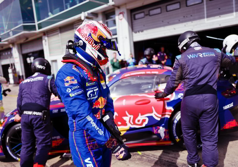 Verstappen ziet kans op overwinning in rook opgaan: team legt uit wat er is gebeurd