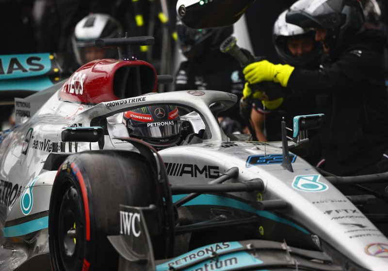 Wolff baalt van safety car: "Zonder had Hamilton waarschijnlijk de race gewonnen"
