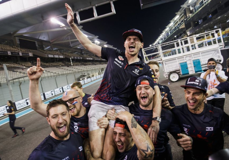 Verstappen verdedigt eerste wereldtitel: hoe brachten zijn voorgangers het er vanaf?