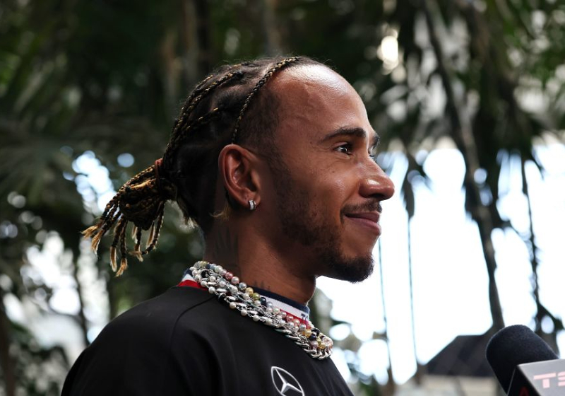 Hamilton avoids jewellery ban threat as FIA push back deadline