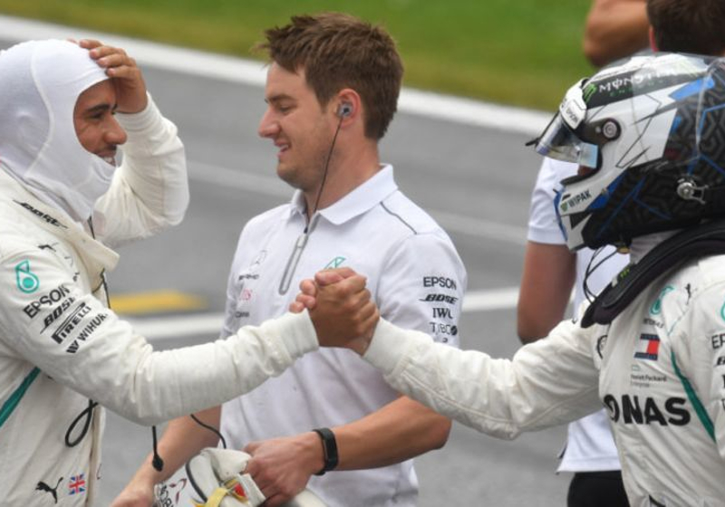 Mercedes op eerste startrij in Oostenrijk: "Valtteri heeft het verdiend"
