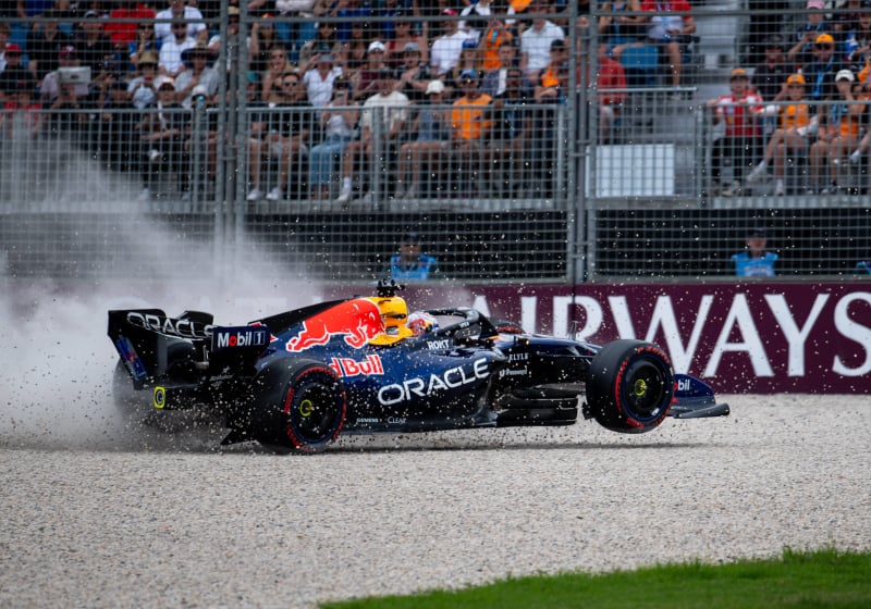 Fans schrikken van crash Verstappen: 'Geen fan van Max, maar dit is niet zijn schuld'