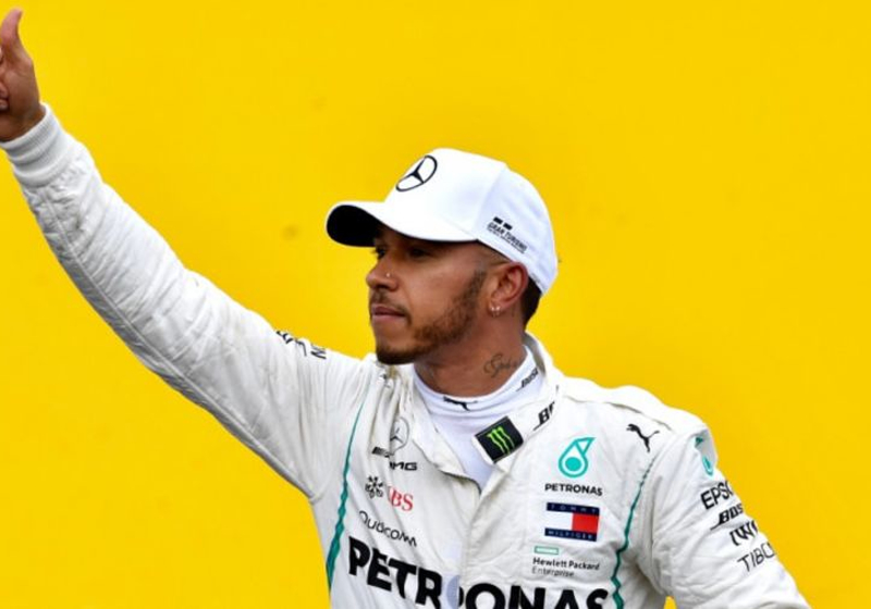 Hamilton boekt zege in Frankrijk: "Ik voel me dankbaar"