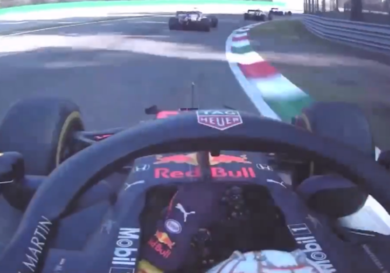 Verstappen over boordradio tijdens motorproblemen: "Wat een f*cking grap dit!"