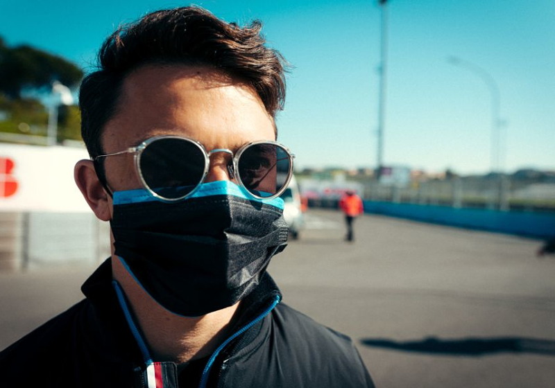 De Vries na bizarre overwinning in Valencia: "Hebben de hele race energie gespaard"