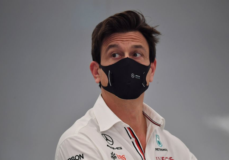 Verstappen kreeg sms van Toto Wolff: 'Hij zei dat ik het verdiende om te winnen'